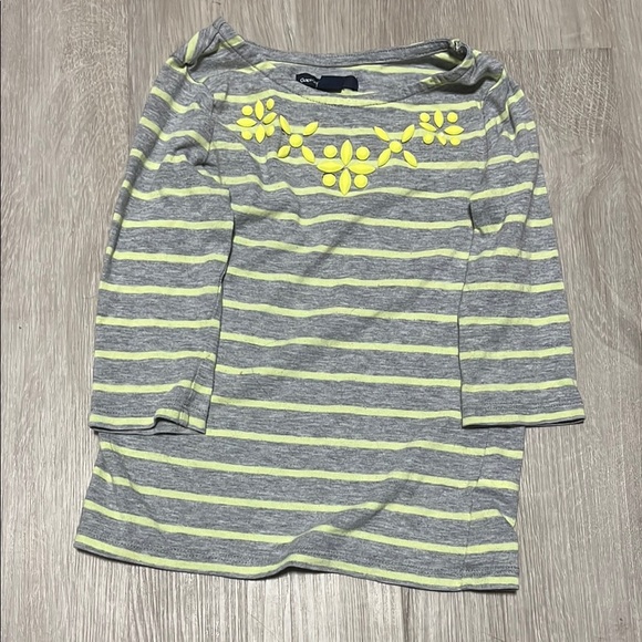 4/$30 GAP Striped Gray and Yellow Kids Shirt 6-7 - Picture 1 of 1